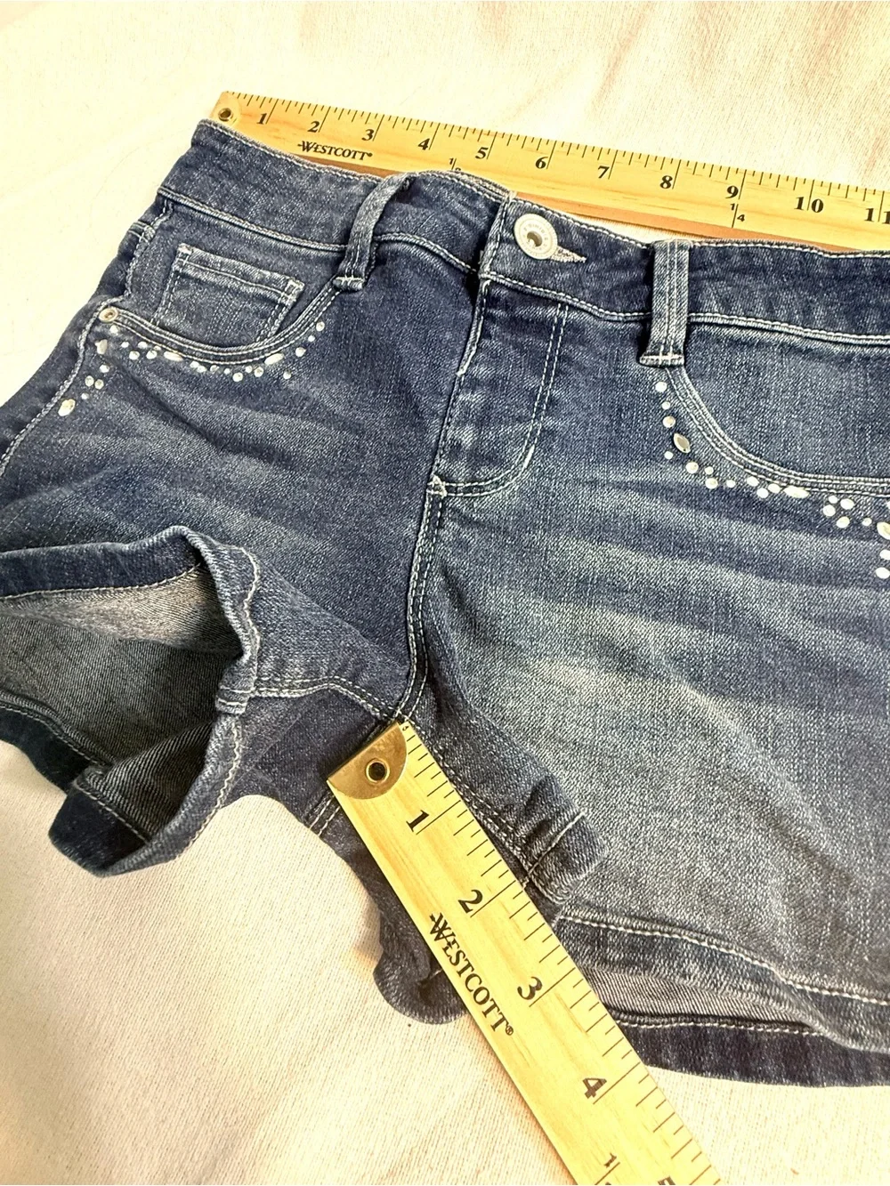 Girls Squeeze Dark Wash Jean Shorts with Stud Accents size 10